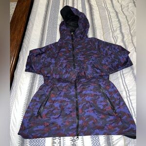 Lululemon Rain For Daze Jacket II Coat‎ size 12 Hounds Camo Emperor Blue Black
